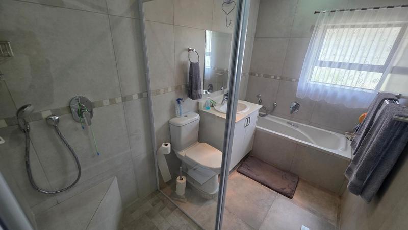 2 Bedroom Property for Sale in Dana Bay Western Cape
